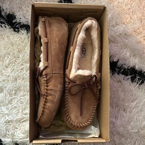 UGG Tan Chestnut Moccasin Flats with Sheepskin Lining size 8 US